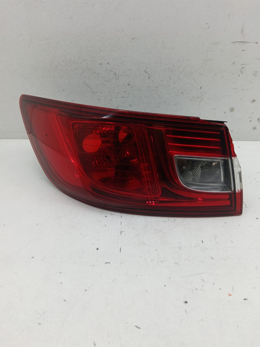 Farol Trasero Izquierdo Exterior Renault Clio Iv 2012-Actualidad Business FR26380102