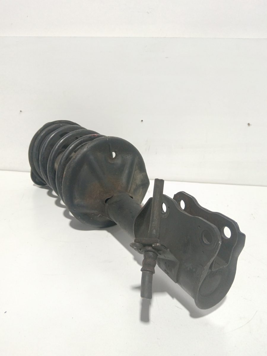 Amortiguador Delantero Izquierdo Mitsubishi Colt (CJ0) 1996-2003 1300 Avance 226864