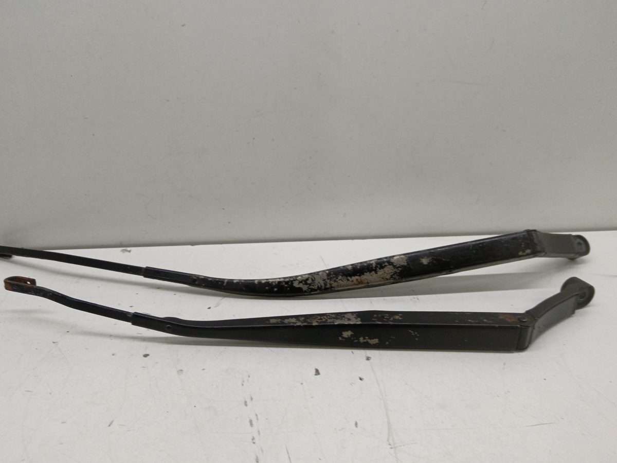 Juego De Brazos De Limpia Parabrisa Delanteros Chevrolet Spark 2005-2011 S