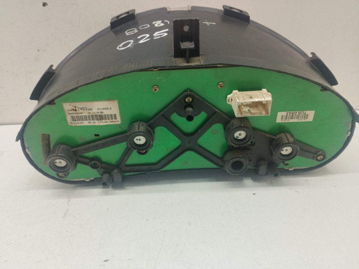 Tablero de Instrumentos Peugeot 206 Berlina 1998-2010 X-Line 1.4L 55kW 9651740380