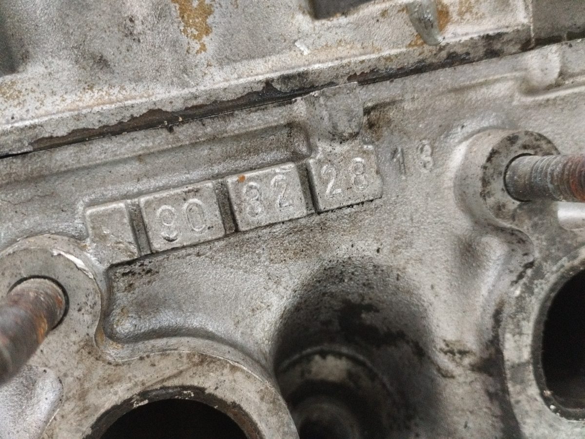 Tapa De Cilindros Opel Astra F Berlina 1991-1998 1.4 CAT (2H6) 1.4L 44kW 90322813