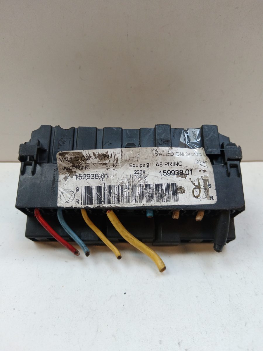 Caja Reles / Fusibles Peugeot 106 (S2) 1996-2004 Max D 1.5L 42kW PBT15GF