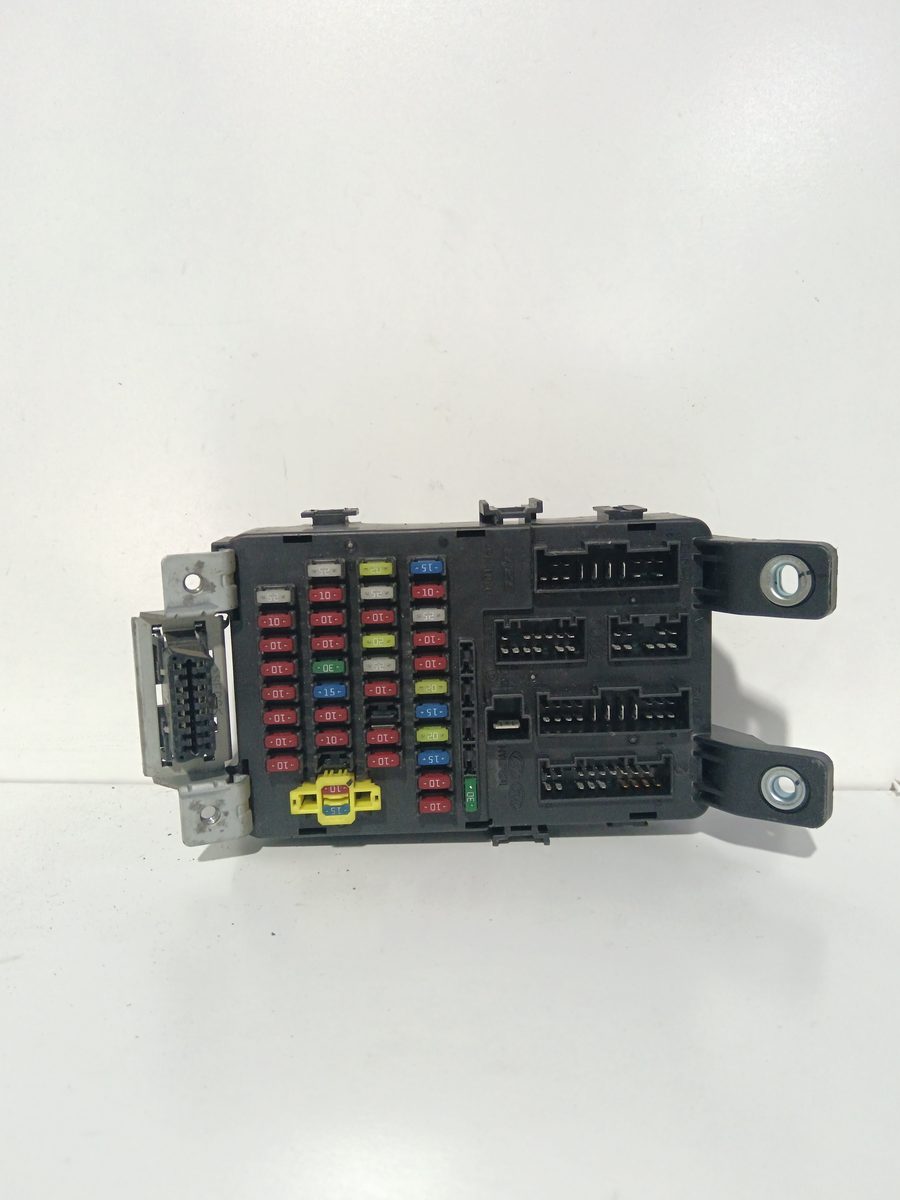 Caja Reles / Fusibles Hyundai Accent (MC) 2006-2010 GL 1.4L 71kW 919591G010