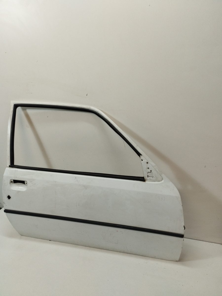 Puerta Delantera Derecha Peugeot 205 Berlina 1983-1998 XAD / XAD Multi