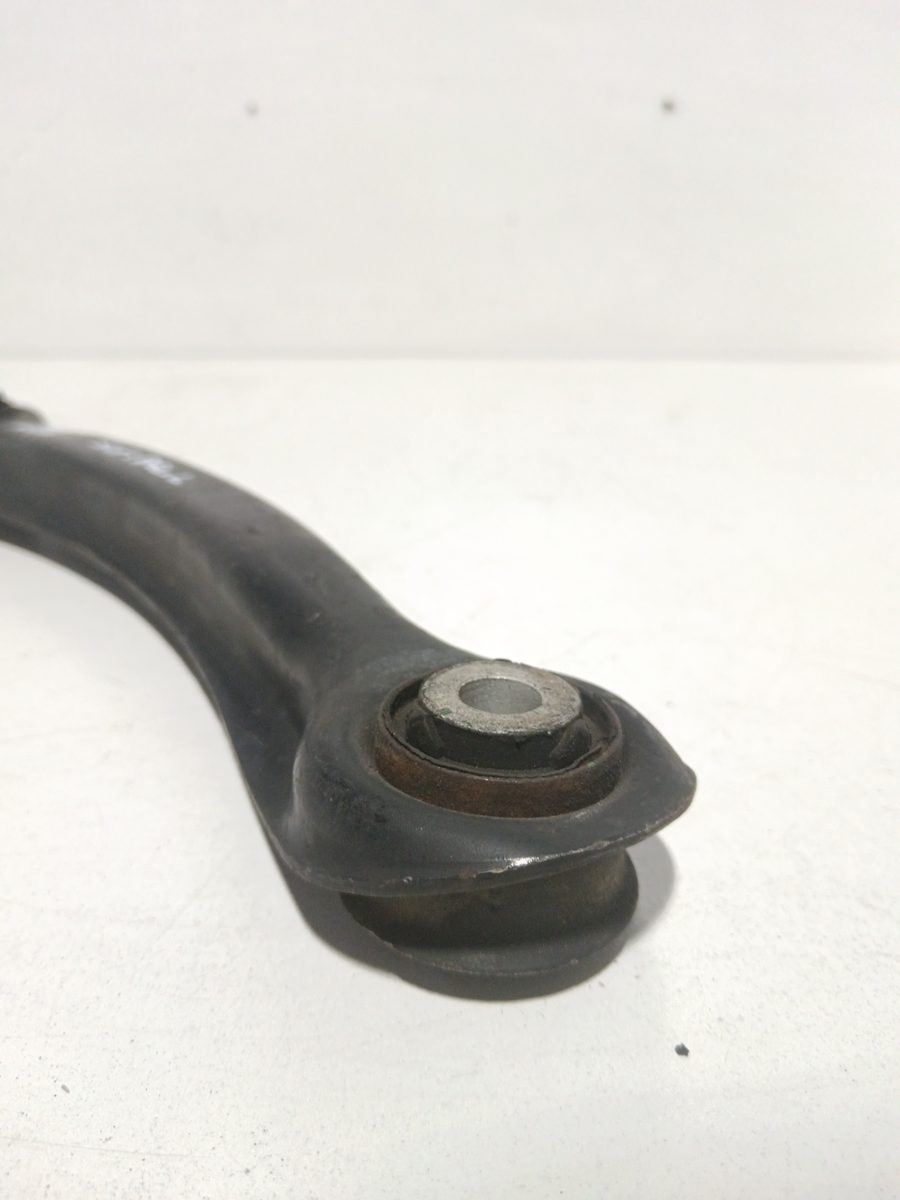 Brazo Suspension Superior Trasero Izquierdo Mercedes-Benz Clase C (W202) Berlina 1993-2000