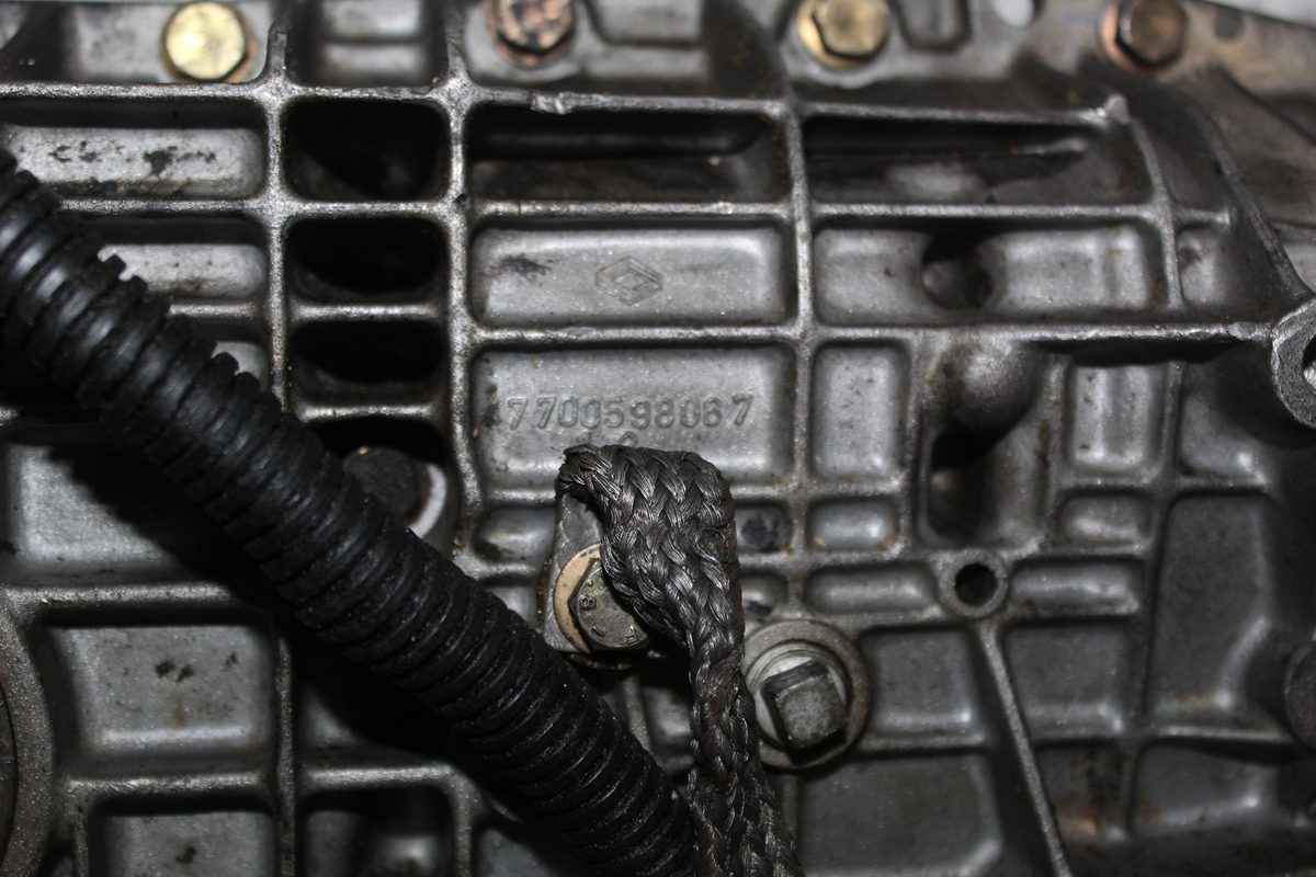 Caja Cambios Renault 18 desde 1978 7700598067