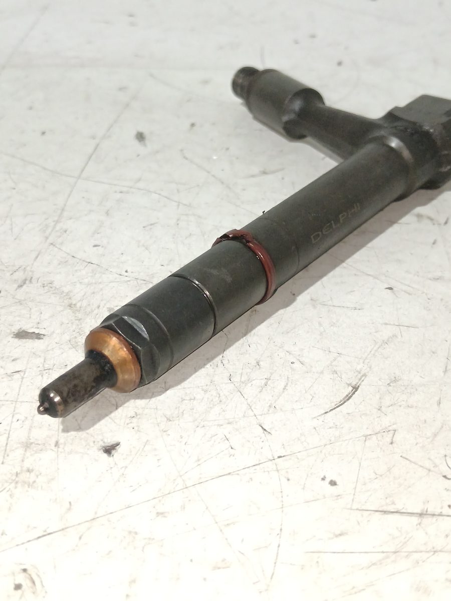 Inyector Opel Astra G Berlina 1998-2004 1.7 16V DTI CAT (Y 17 DT / LR6) TJBB01901D