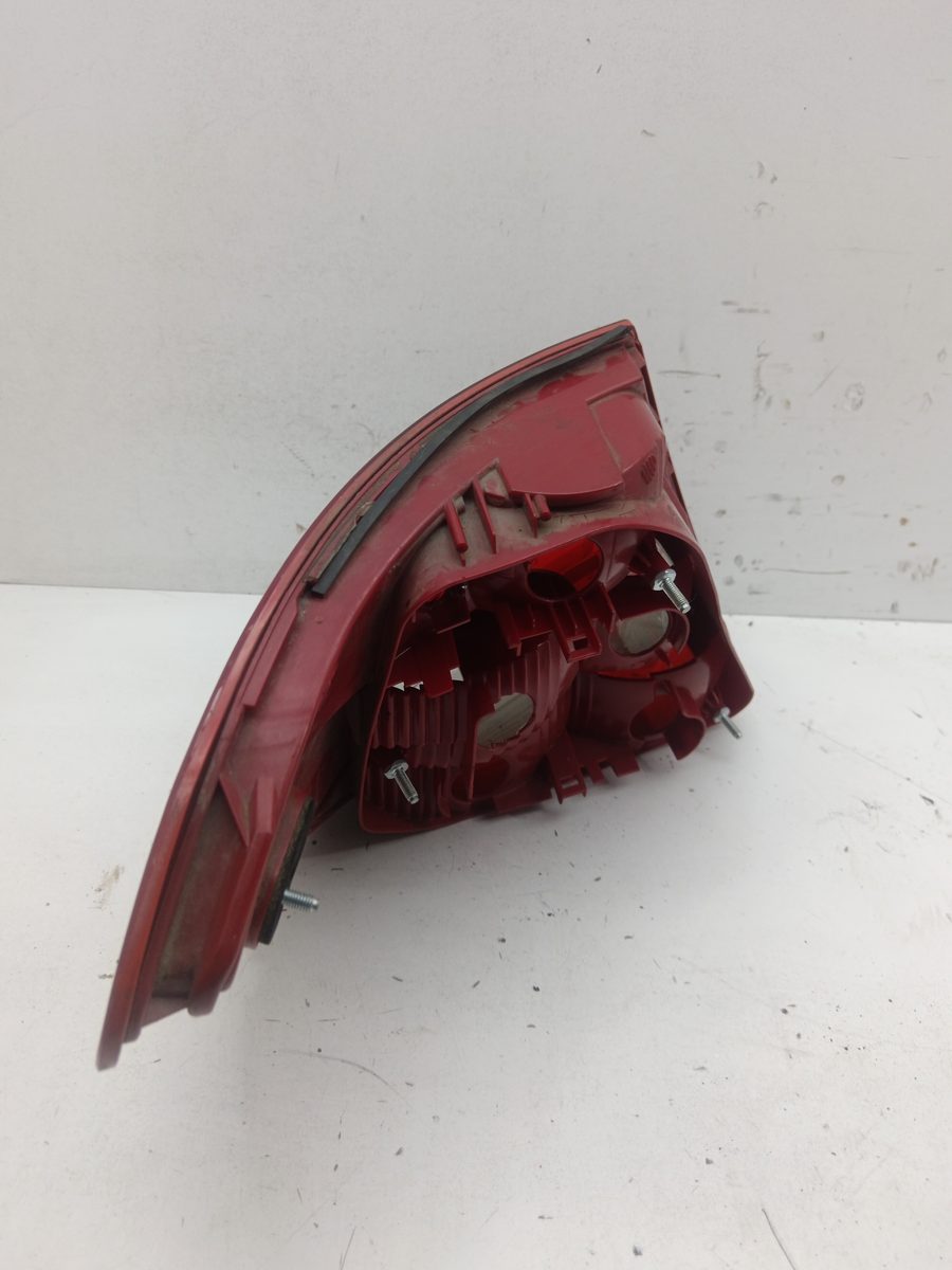 Farol Trasero Derecho Exterior Mercedes-Benz Clase C (W204) Berlina 2007-2011 2048200264R