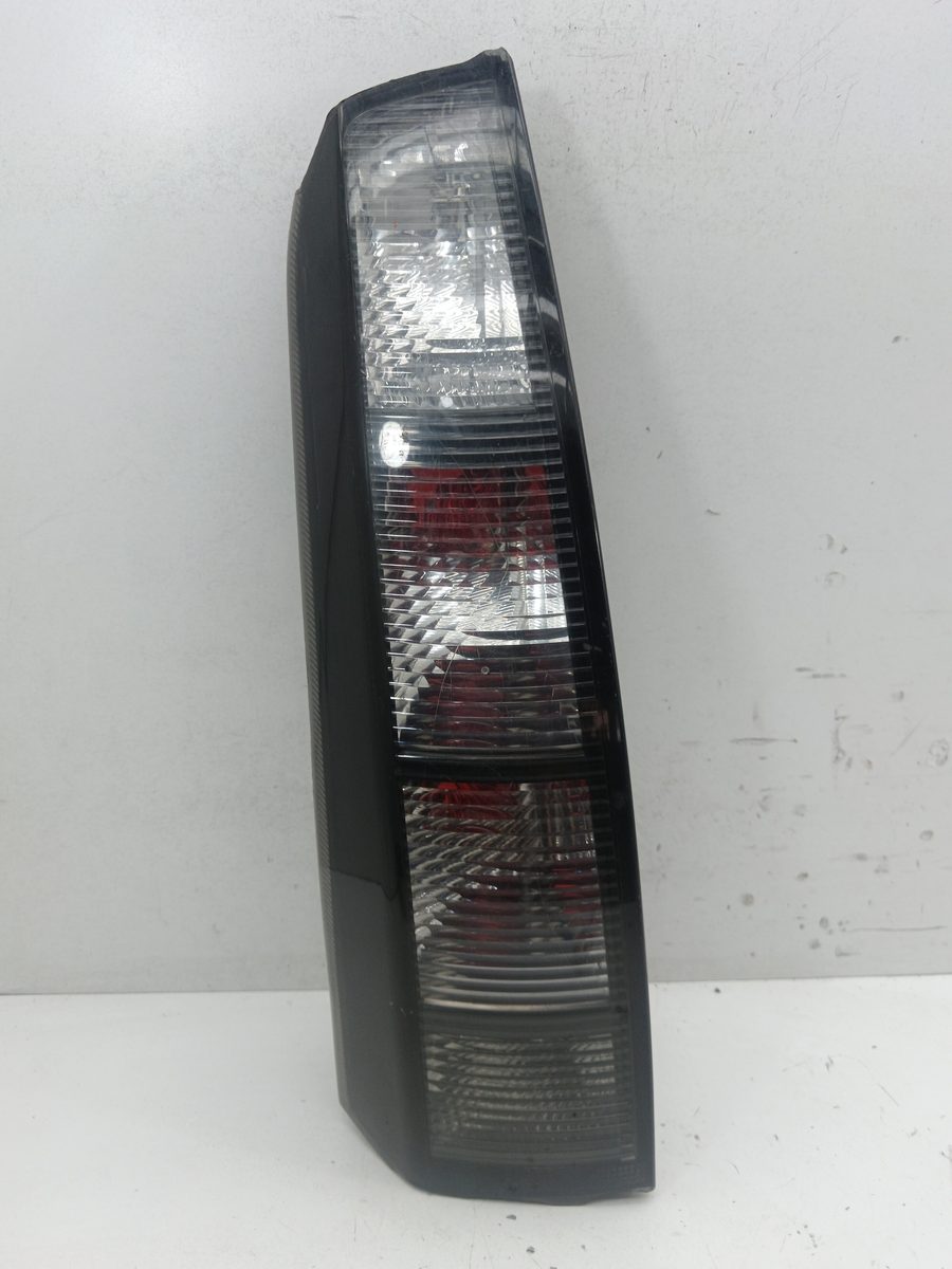 Farol Trasero Izquierdo Exterior Chevrolet Meriva 2003-2008 13196002