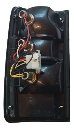 Faro Trasero Toyota Hilux 1989 2000 Derecho Completo