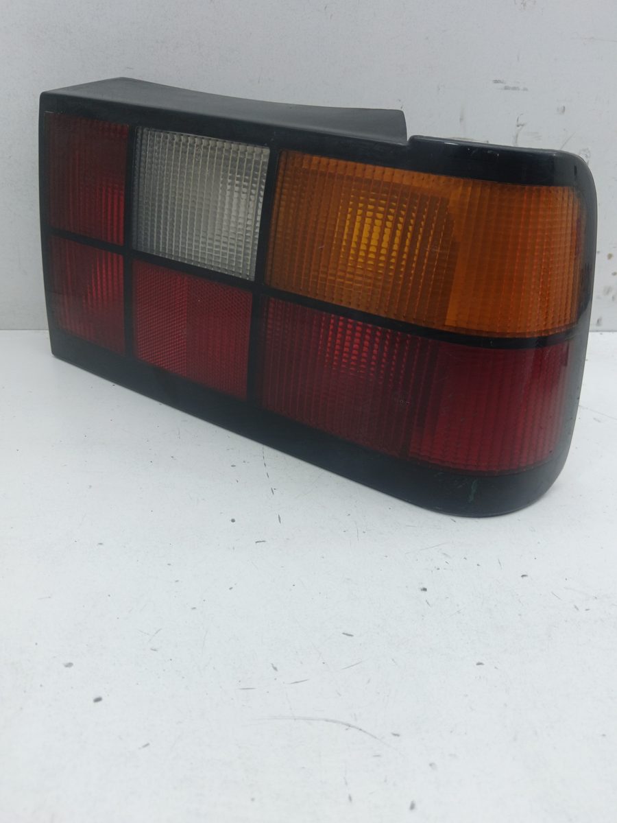 Farol Trasero Derecho Exterior Volvo Serie 460 1989-1997 GLE 454225