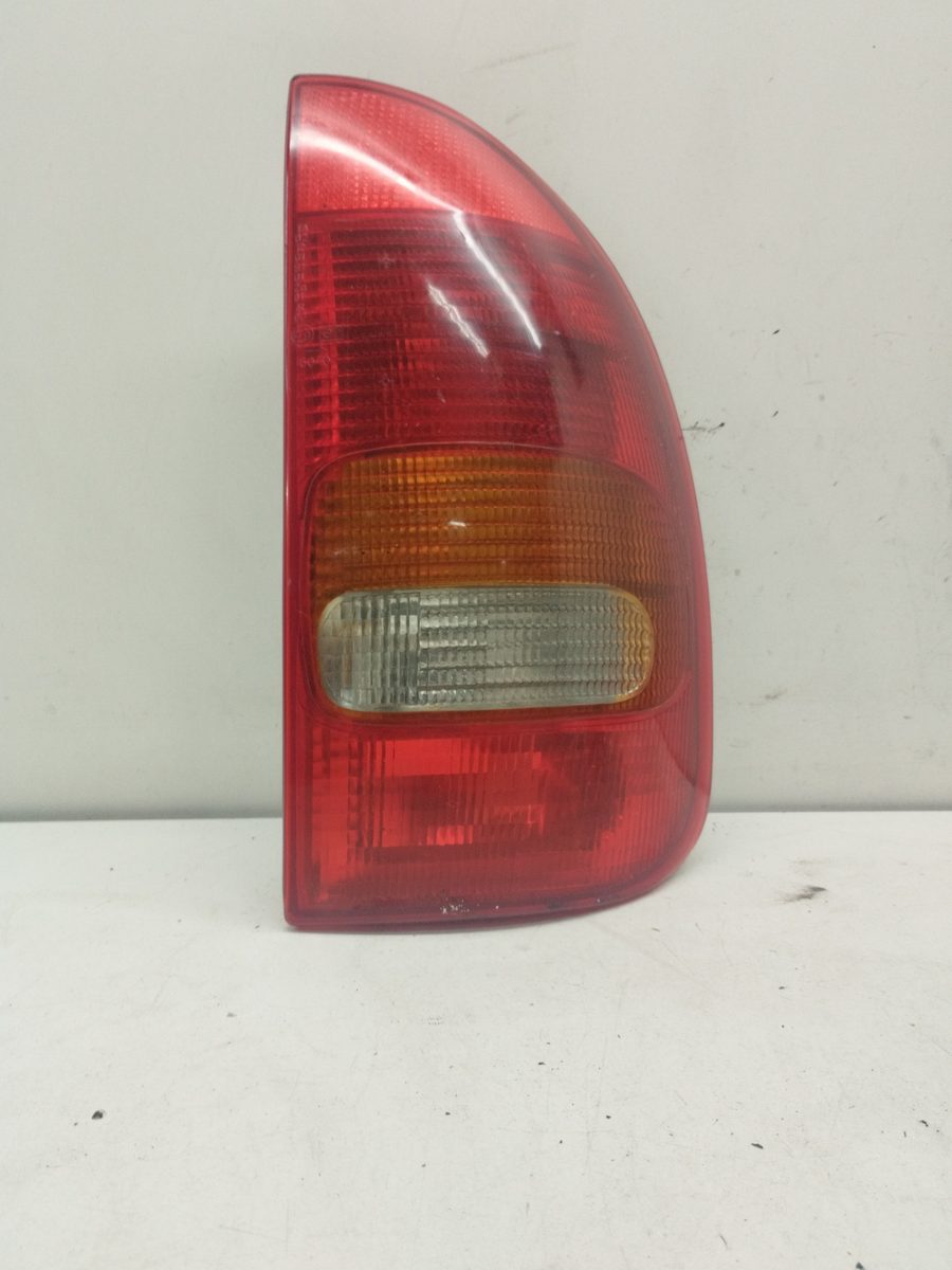 Farol Trasero Derecho Exterior Opel Corsa B 1993-1997 Swing