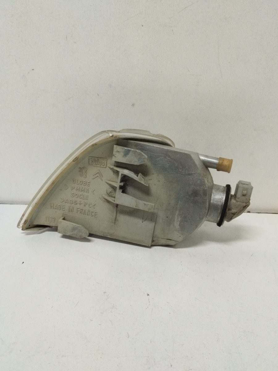 Señalero Derecho Citroën Saxo 1996-2000 X E2014714