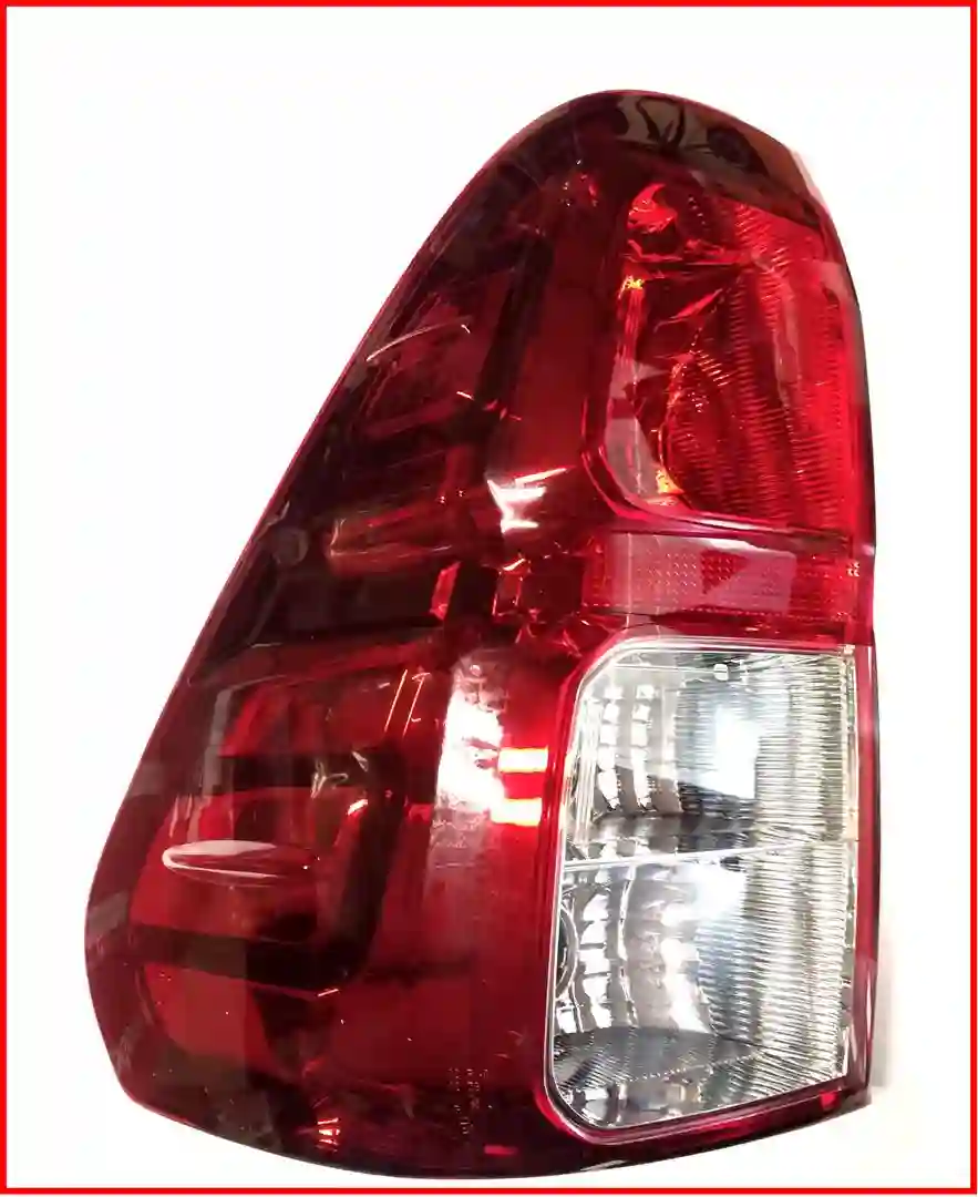 Faro trasero izquierdo