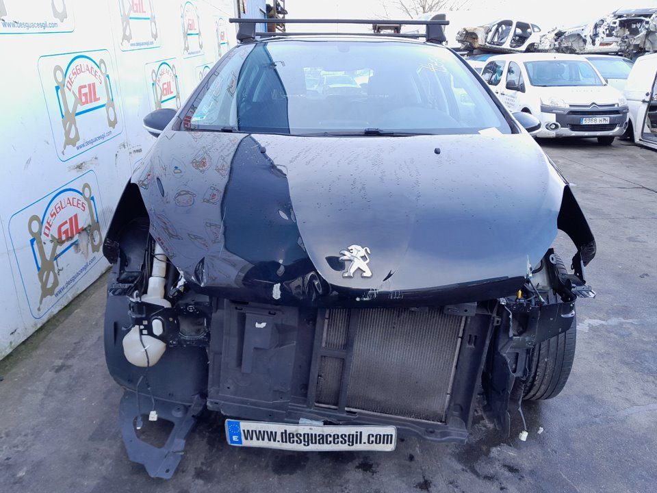 Rejilla De Torpedo Peugeot 208 2012-2019 Style