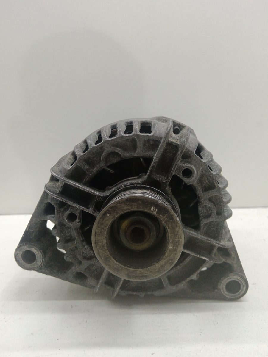 Alternador Opel Astra F Berlina 1991-1998 2.0 16V CAT (X 20 XEV / L34) 0124415005
