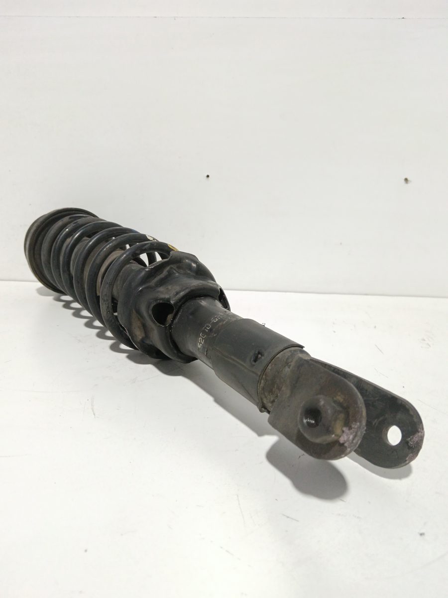 Amortiguador Trasero Der/Izq Honda Civic Berlina (EG/EH) 1991-1996 52610SR3Y210M1