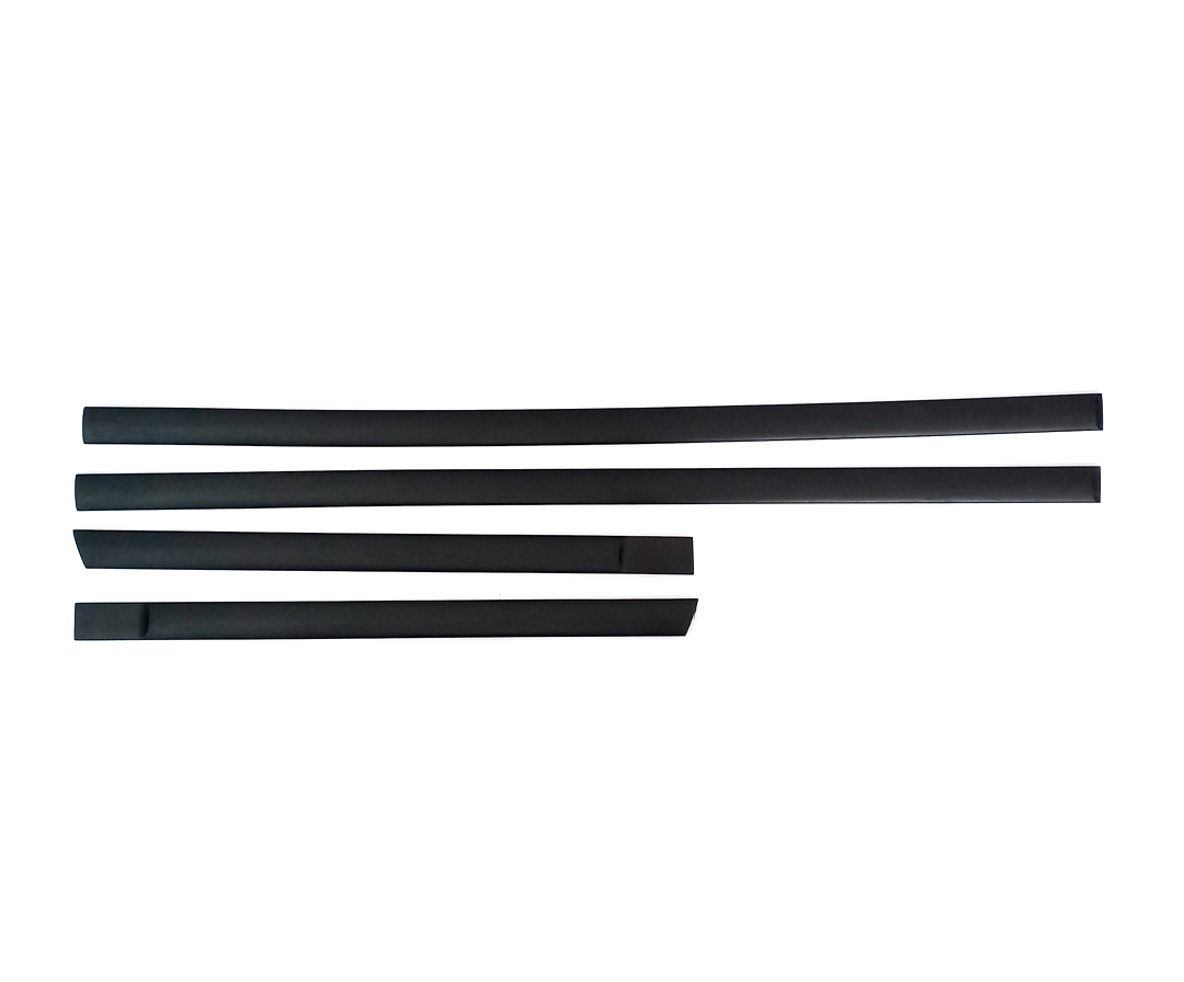 KIT MOLDURAS LATERALES (NEGRAS)