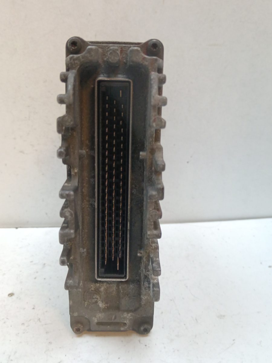 Centralita Motor Uce Renault Clio II Fase I (B/CBO) 1998-2001 1.9 D 1.9L 47kW 7700109062
