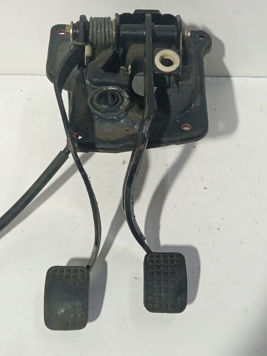 Pedalera Citroën Saxo 1996-2000 X