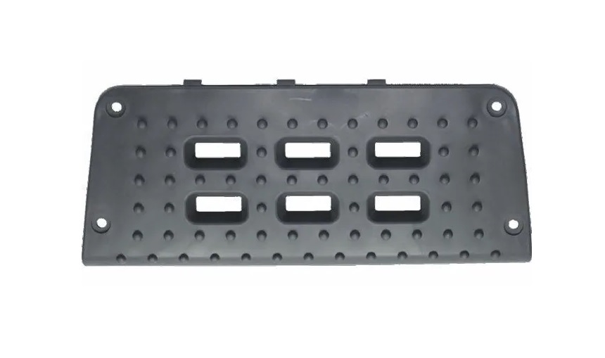 PISADERA SUP IZQ VW CONSTELLATION 19-320