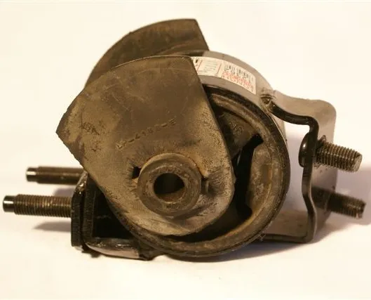 SOPORTE MOTOR DEL DER TOYOTA CORONA 2.0 D