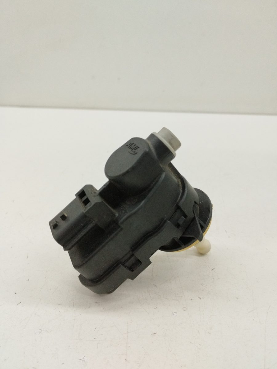 Motor Regulacion Faroles Peugeot 208 2012-2019 Access 1.0L 50kW 90005925