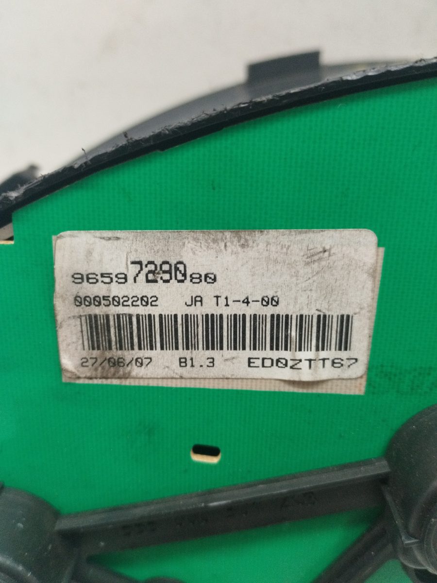 Tablero de Instrumentos Peugeot 206 Berlina 1998-2010 XR 1.9L 51kW 9659729080