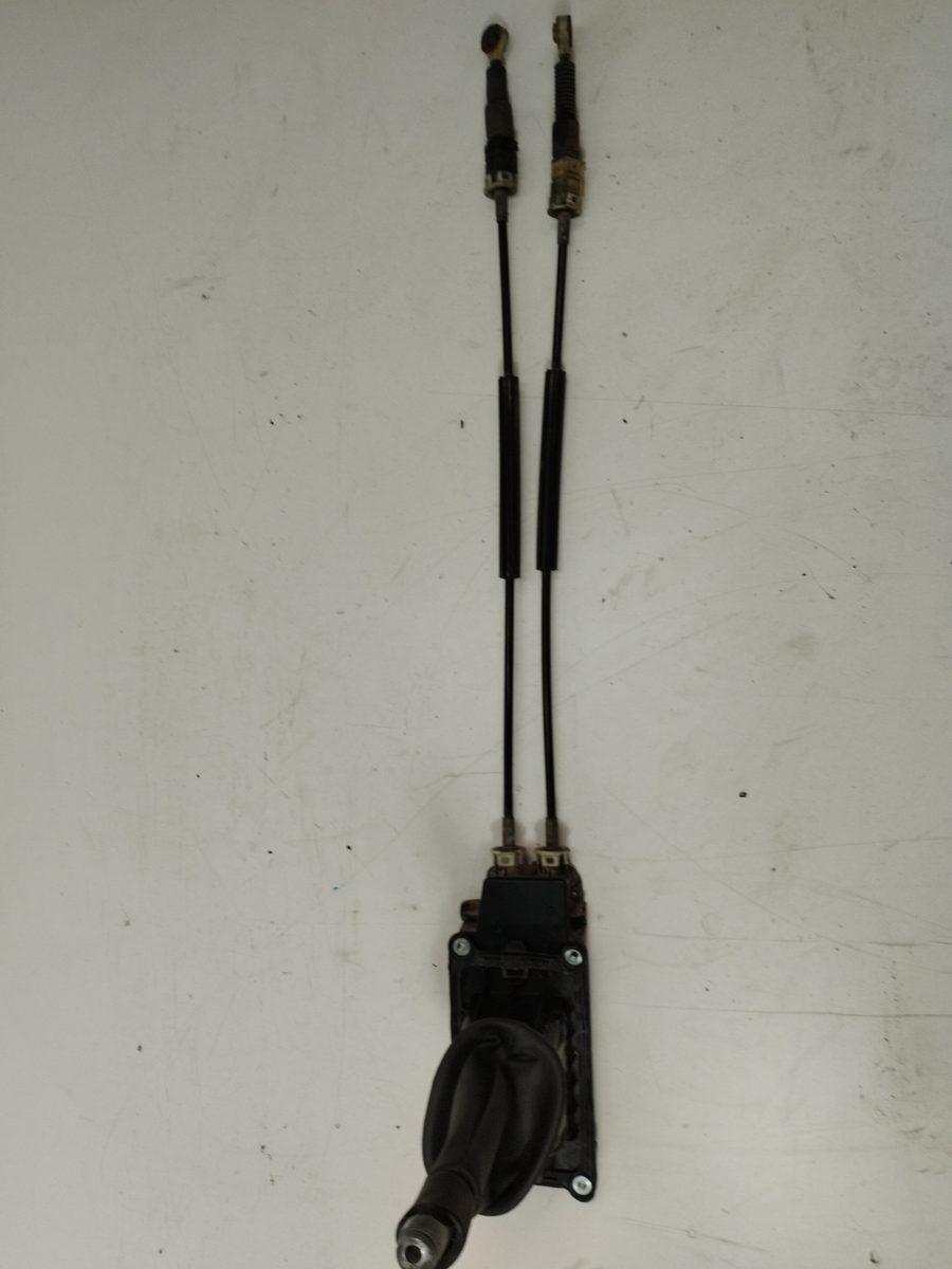 Palanca Cambio Renault Duster 2010-Actualidad Ambiance 4×2 1.5L 63kW 8200760529