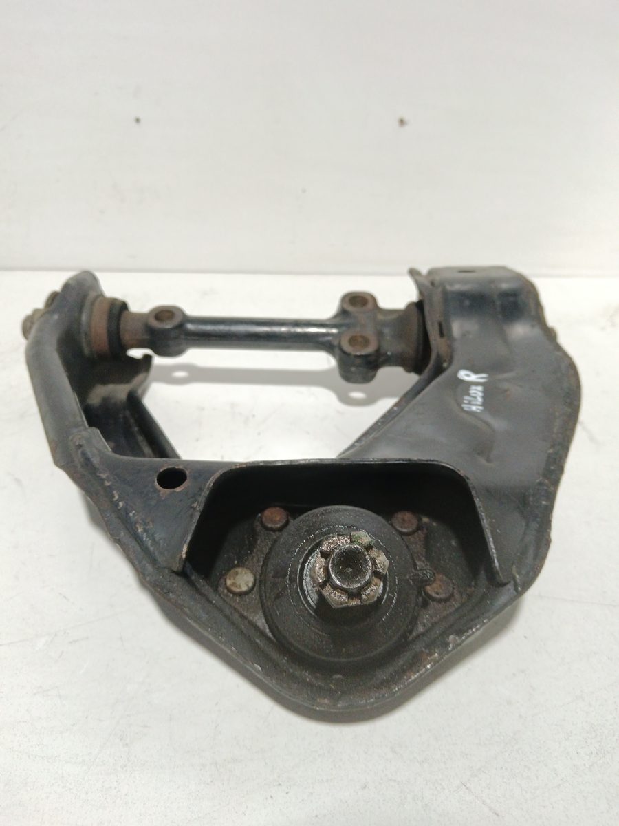 Parrilla de Suspension Superior Delantera Derecha Toyota Hilux (KUN) 2005-2016