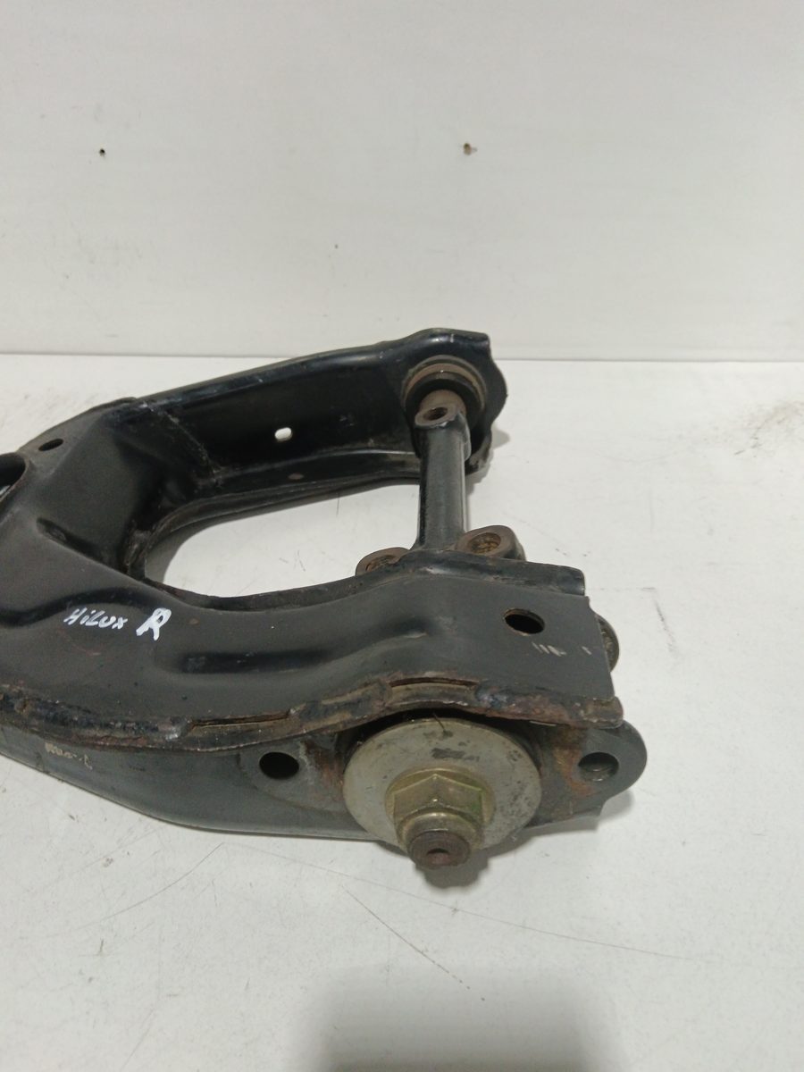 Parrilla de Suspension Superior Delantera Derecha Toyota Hilux (KUN) 2005-2016