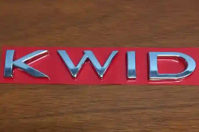 Emblema de portón trasero 'KWID'