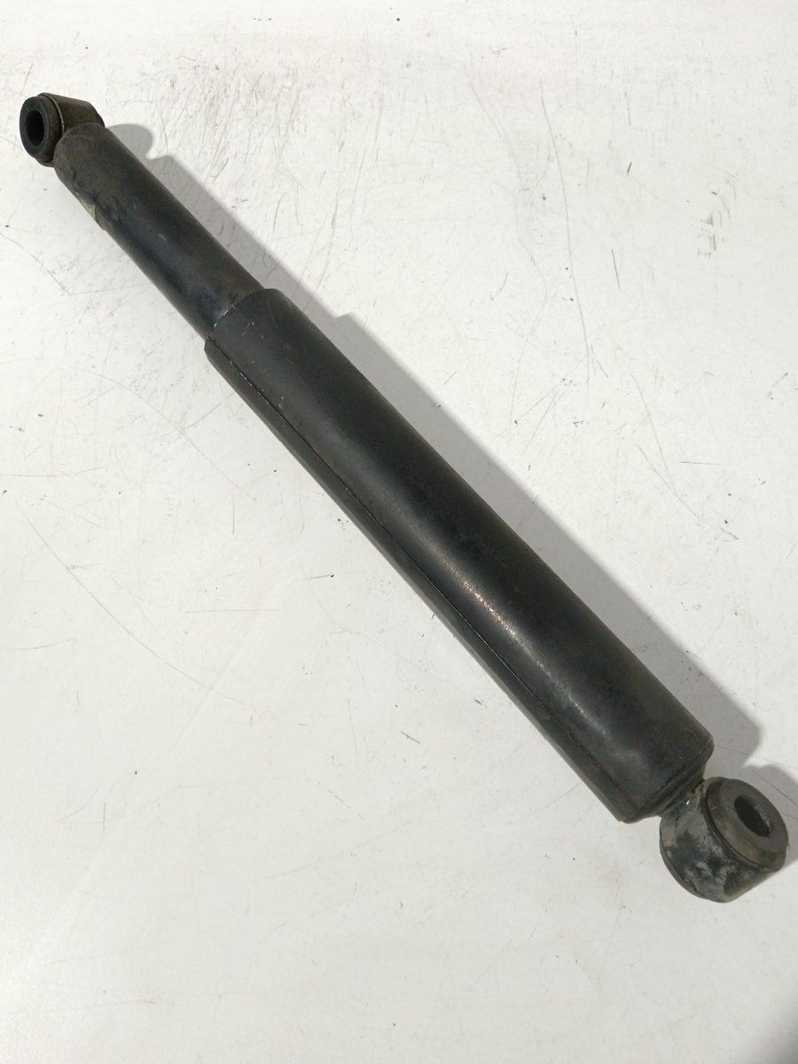 Amortiguador Trasero Der/Izq Mitsubishi L 200 (KA0/KB0) 2006-2015 2.5 DI-D CAT MR491840