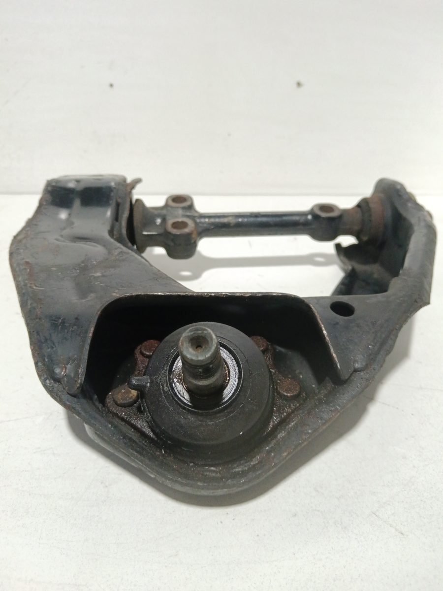 Parrilla de Suspension Superior Delantera Izquierda Toyota Hilux (KUN) 2005-2016