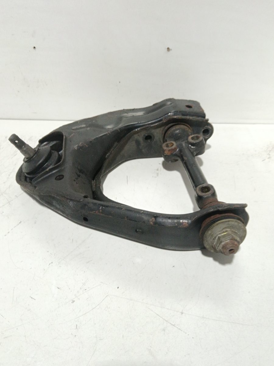 Parrilla de Suspension Superior Delantera Izquierda Toyota Hilux (KUN) 2005-2016