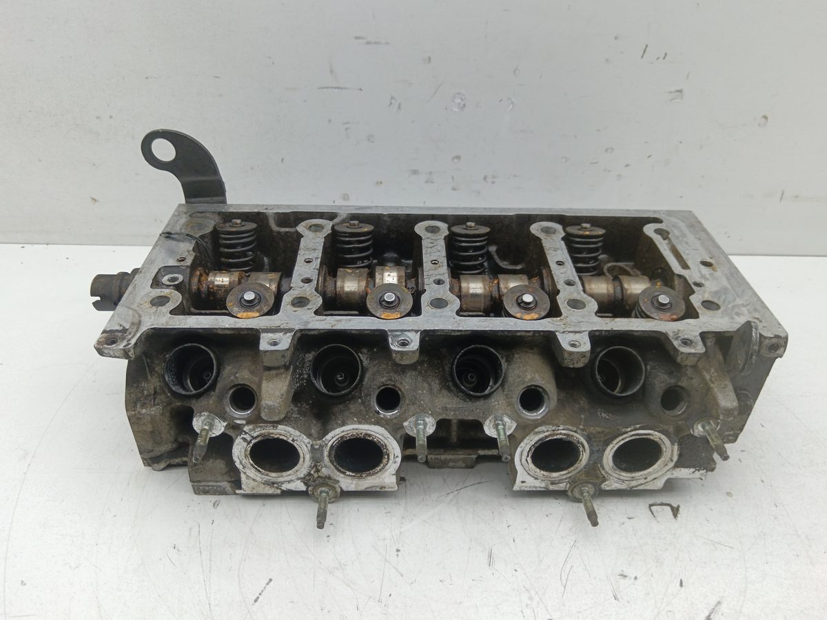 Tapa De Cilindros Peugeot 206 Berlina 1998-2010 XR 1.4L 55kW 9627748110