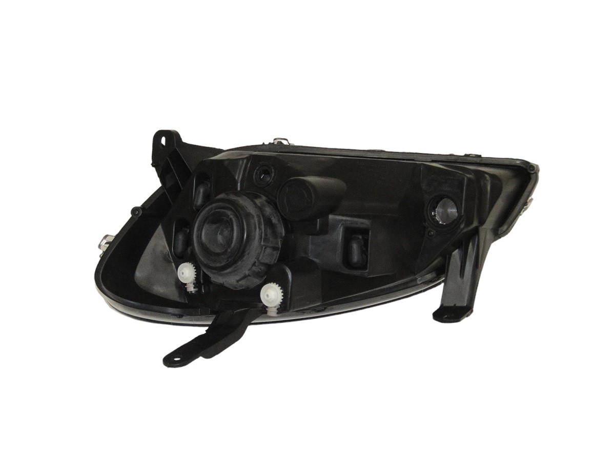 FARO SEMI OPTICO DERECHO CHEVROLET CELTA 2012/2014 (FUME )