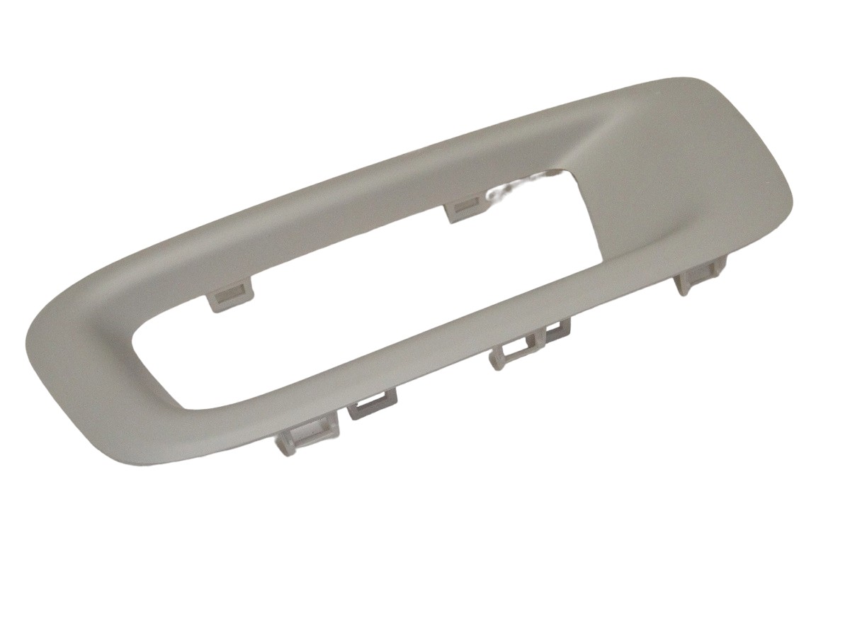REJILLA PARAGOLPE DEL DER CHEVROLET S10 2013/COLO P/PINTAR