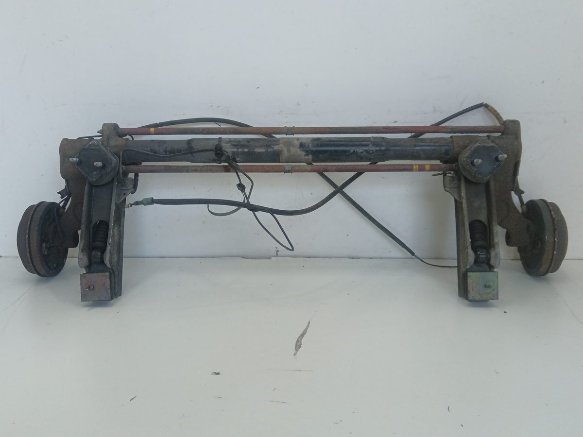 Puente Trasero Peugeot 205 Berlina 1983-1998 STYLE DIESEL