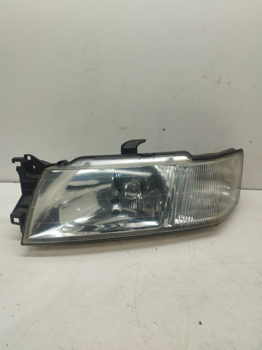 Faro Delantero Izquierdo Mitsubishi Space Wagon (N80/N90) 1998-2005 GLX 10087265