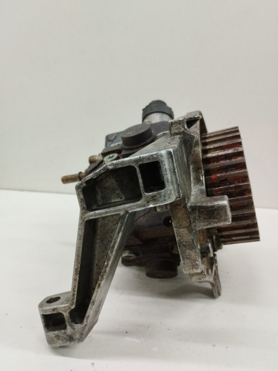 Bomba Inyeccion Peugeot 206 Berlina 1998-2010 1.6 HDi FAP CAT (9HZ / DV6TED4) 9656300380