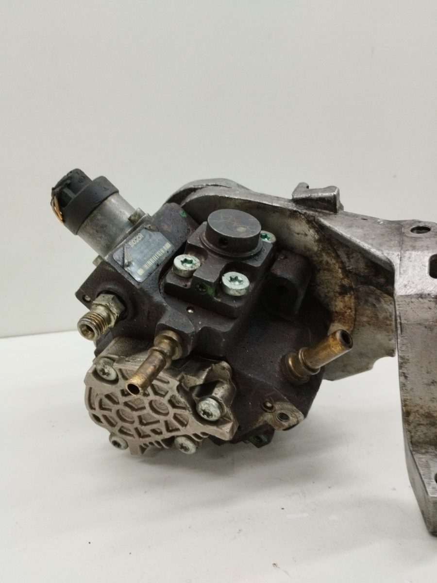 Bomba Inyeccion Peugeot 206 Berlina 1998-2010 1.6 HDi FAP CAT (9HZ / DV6TED4) 9656300380
