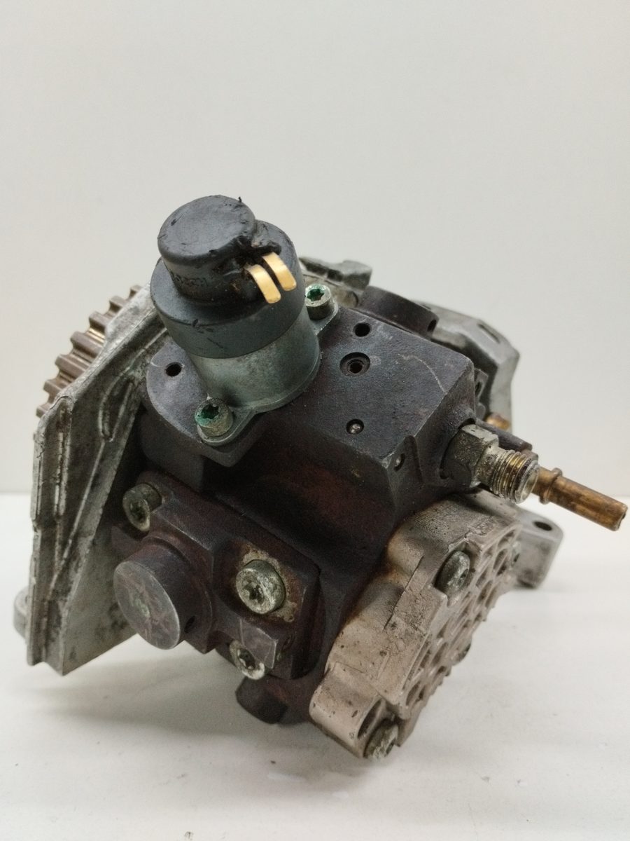 Bomba Inyeccion Peugeot 206 Berlina 1998-2010 1.6 HDi FAP CAT (9HZ / DV6TED4) 9656300380
