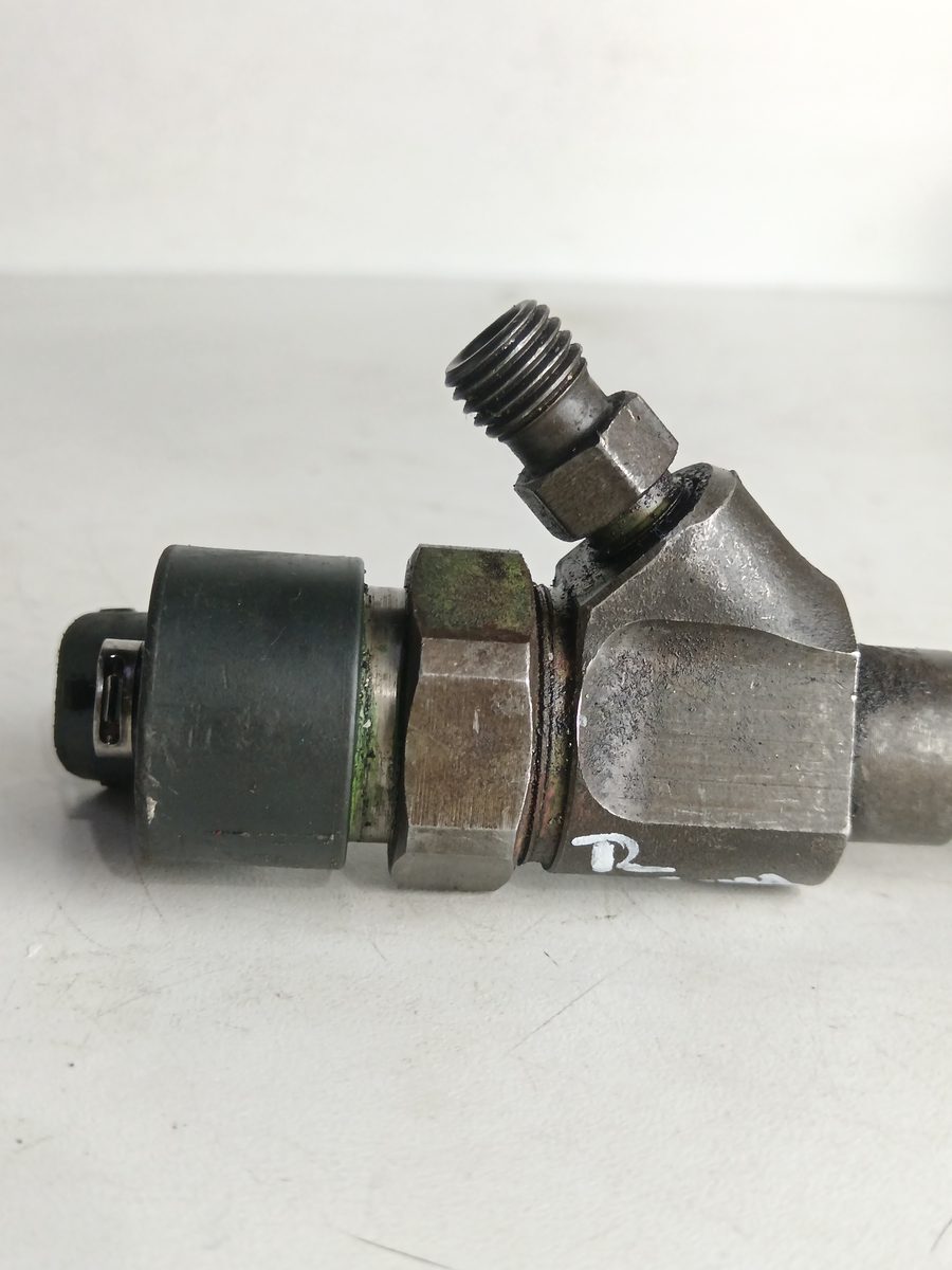 Inyector Renault Laguna (B56) 1998-2001 1.9 dCi Diesel CAT 1.9L 79kW 0445110021