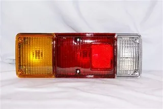 Faro trasero izquierdo