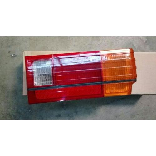 FAROL VW TRAS. IZQ. AMAZON 87...90 FRISO NEGRO VENTANA CHICA ARTEB