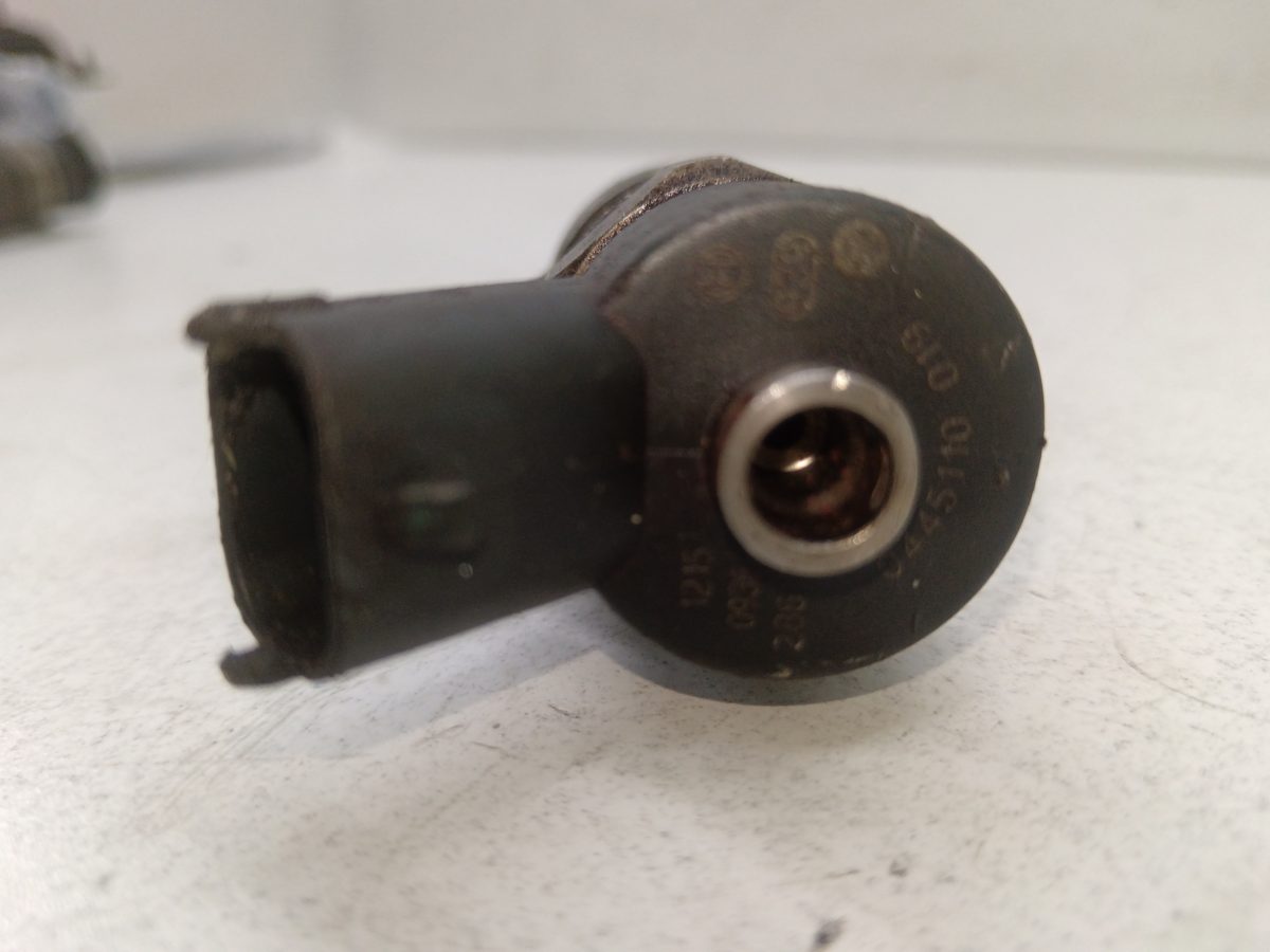 Inyector Fiat Doblo (119) 2001-2005 1.9 JTD ELX / Dynamic 1.9L 77kW 0445110