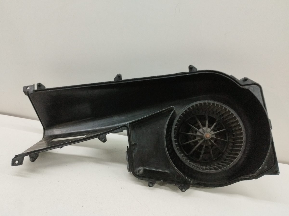 Motor Calefaccion Renault Twingo (CO6) 1993-2007 1.3 (C063/64) 1.3L 40kW 52466890