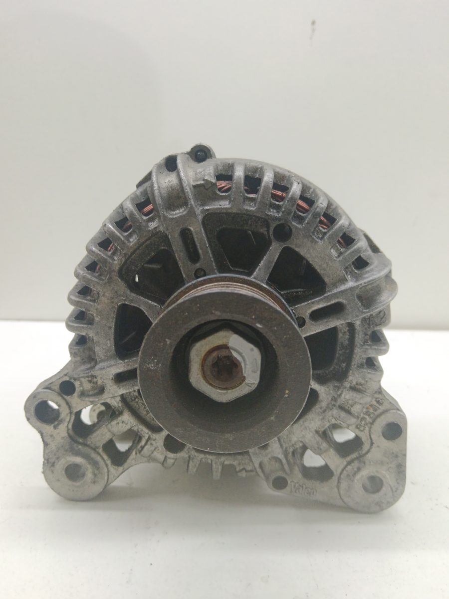 Alternador Volkswagen Polo Berlina (6N2) 1999-2002 1,6 1.6L 55kW 03C903023B