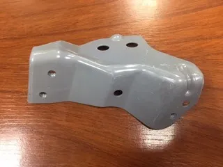 SOPORTE GUARDABARRO DEL IZQ HYUNDAI ACCENT 11